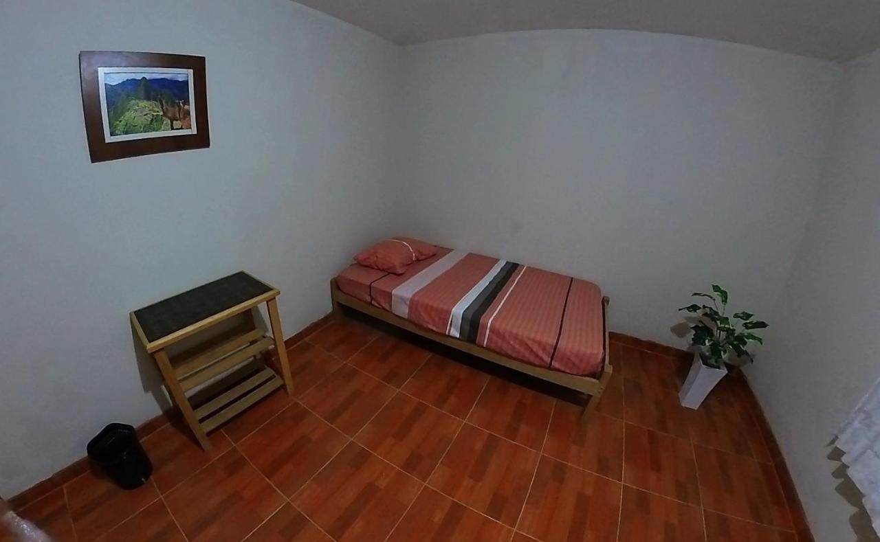 5Min Airport - Super Host Bed and Breakfast Lima Exteriör bild